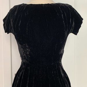 Vintage 50s Black Crushed Velvet Wiggle Dress M